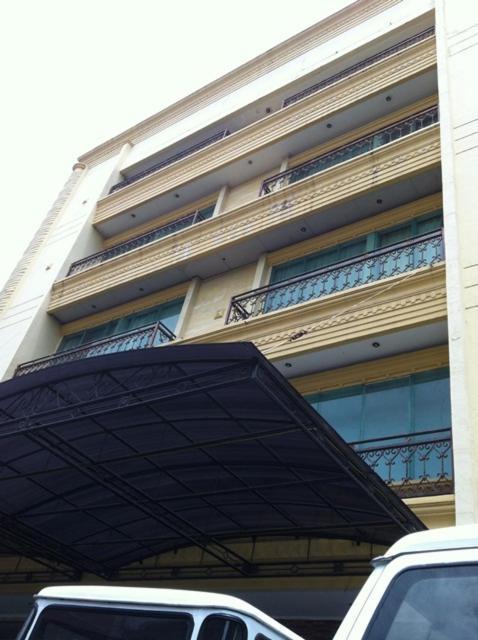Hotel Maricaya Makasar Exteriér fotografie
